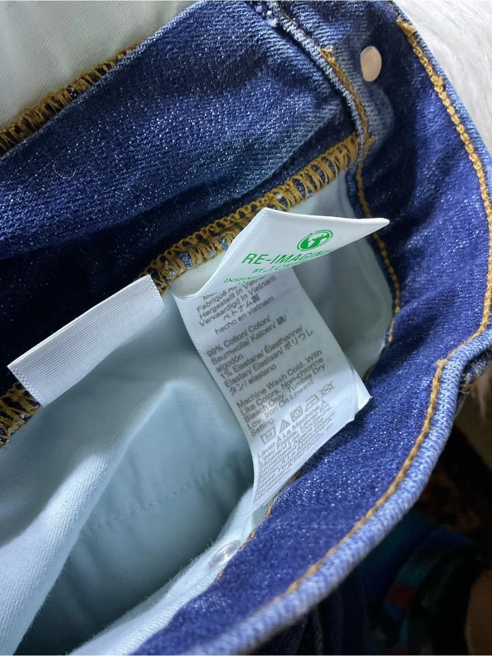 J. Crew 9” Vintage Slim Straight 32T